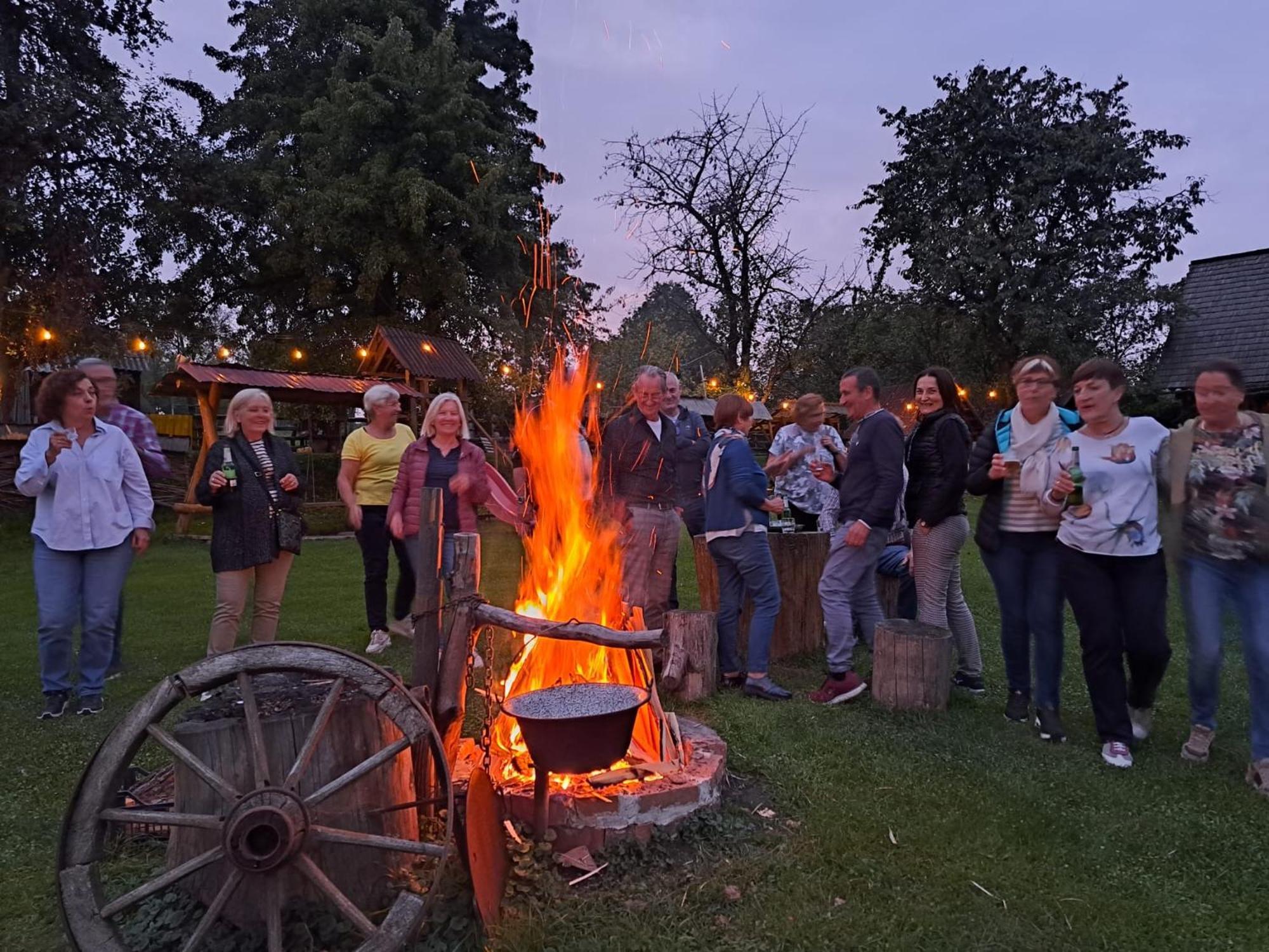 Pensiunea Maramu Breb Zewnętrze zdjęcie